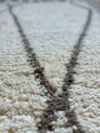 Beni Ouarain Rug — Classic Diamond