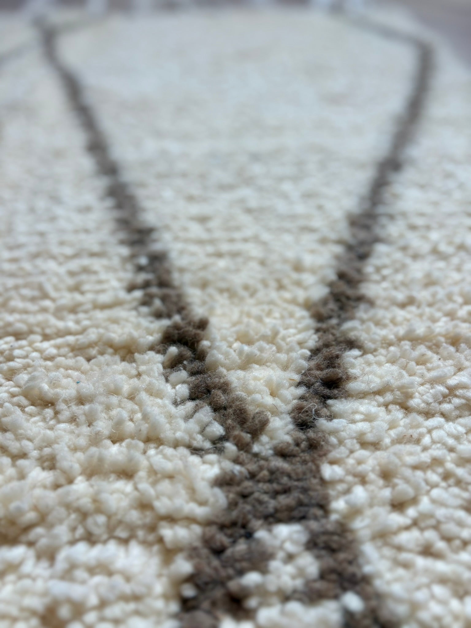Beni Ouarain Rug — Classic Diamond